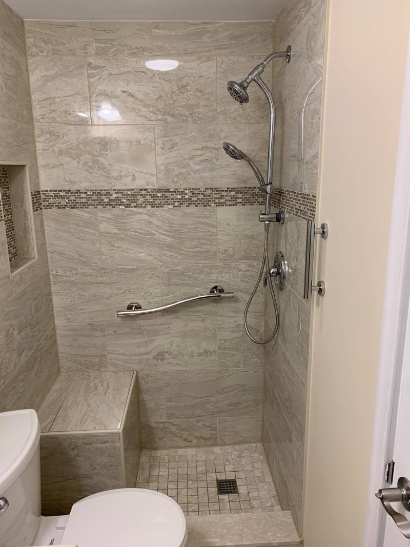 Standing Shower & Bench — photograph 1