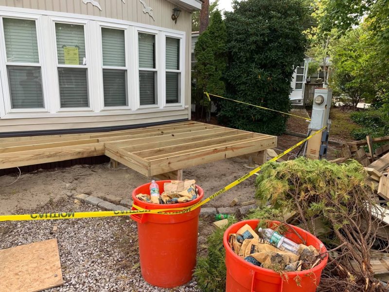 Deck with Framed Lattice — photograph 7